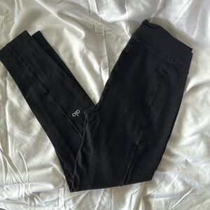 Black Alo Leggings